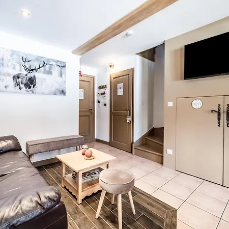 Chalet Triplex Avec Piscine - Sauna