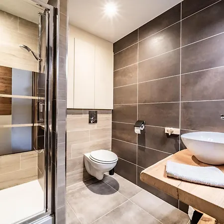 Triplex Avec Piscine - Sauna Chalet