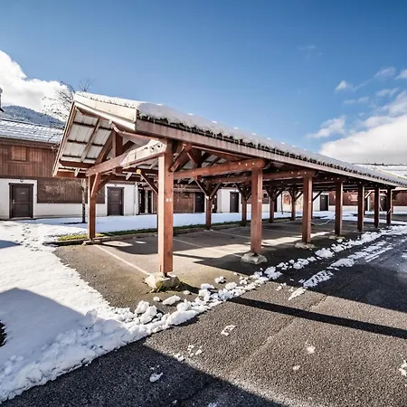 Triplex Avec Piscine - Sauna Chalet